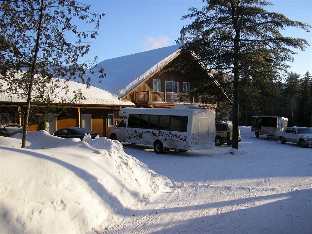 Motel Ours Bleu Lac-Saguay 외부 사진